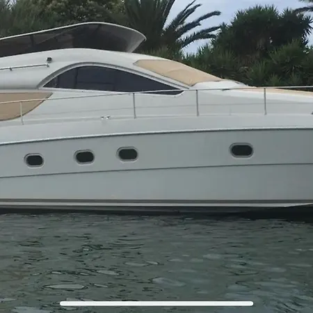 Båthotell Yacht Raffaelli 54 Fly Bridge